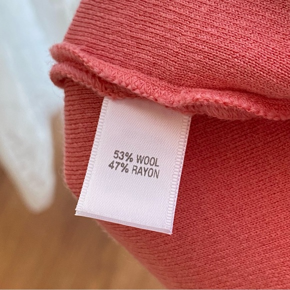 St. John light pink knit short sleeve midi shift dress - Picture 9 of 9